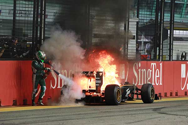 Hd Wallpapers F1 Pit Lane Fire Wide Wallpaper Czh Pw